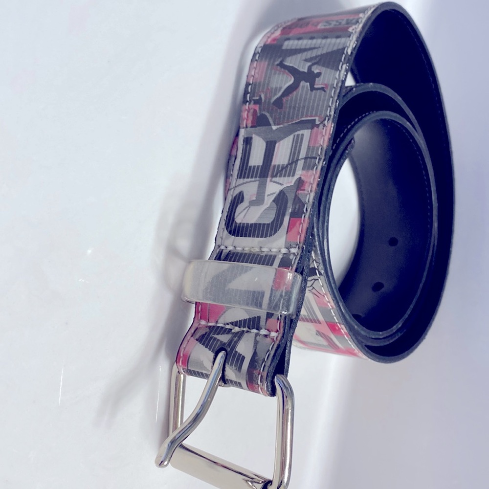 Fun holographic belt vinyl